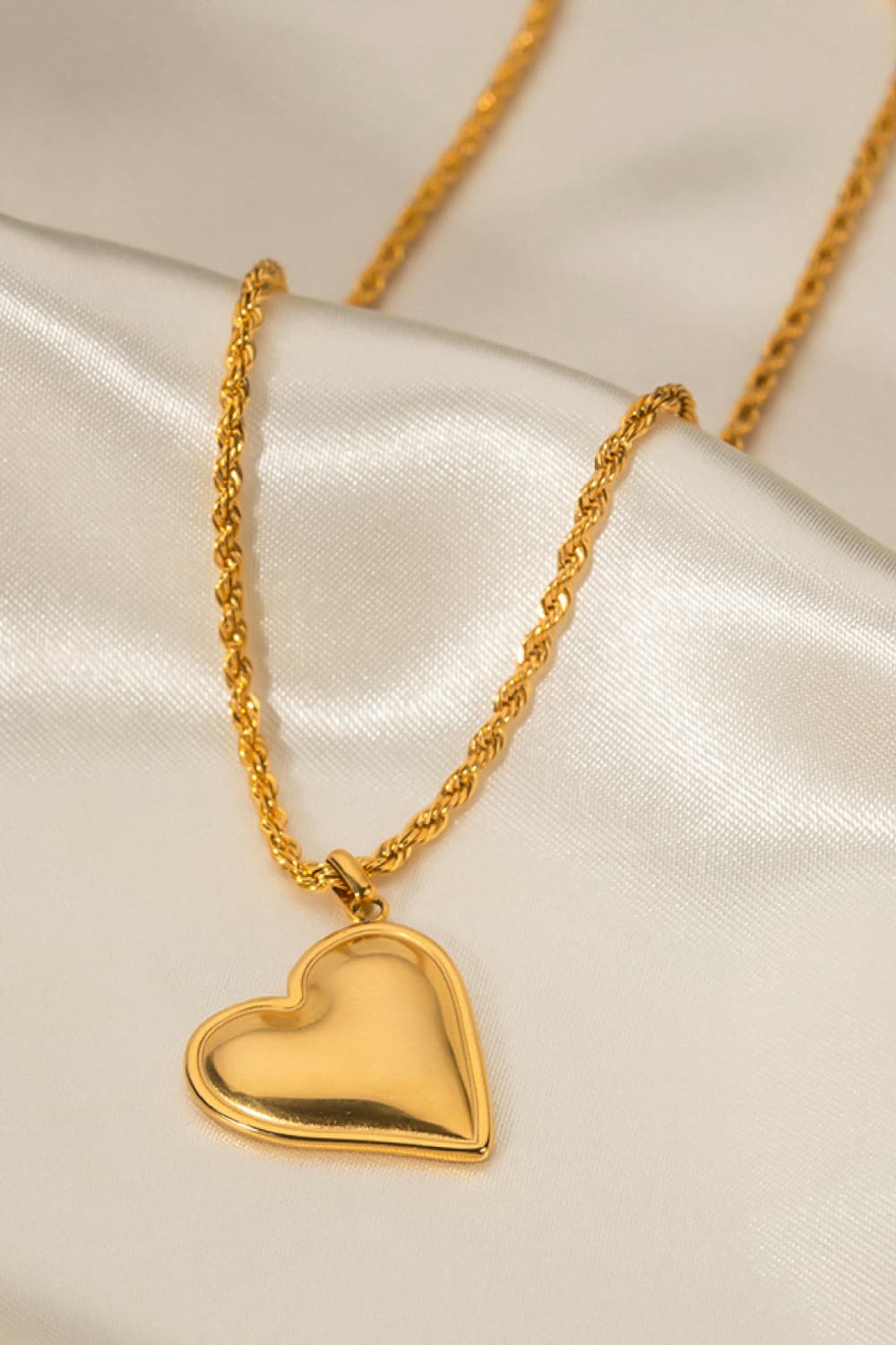 Kirstin Heart Pendant Copper Necklace