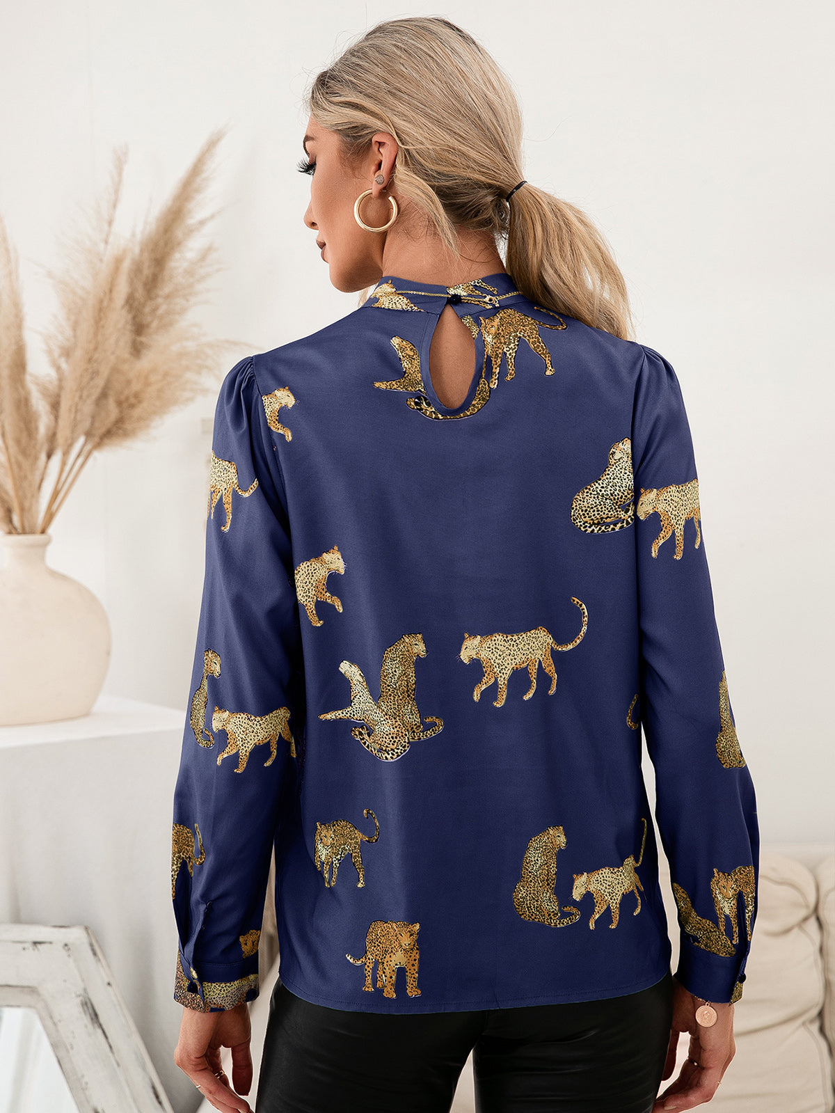 Fifi Leopard Graphic Mock Neck Puff Sleeve Blouse (Copy)