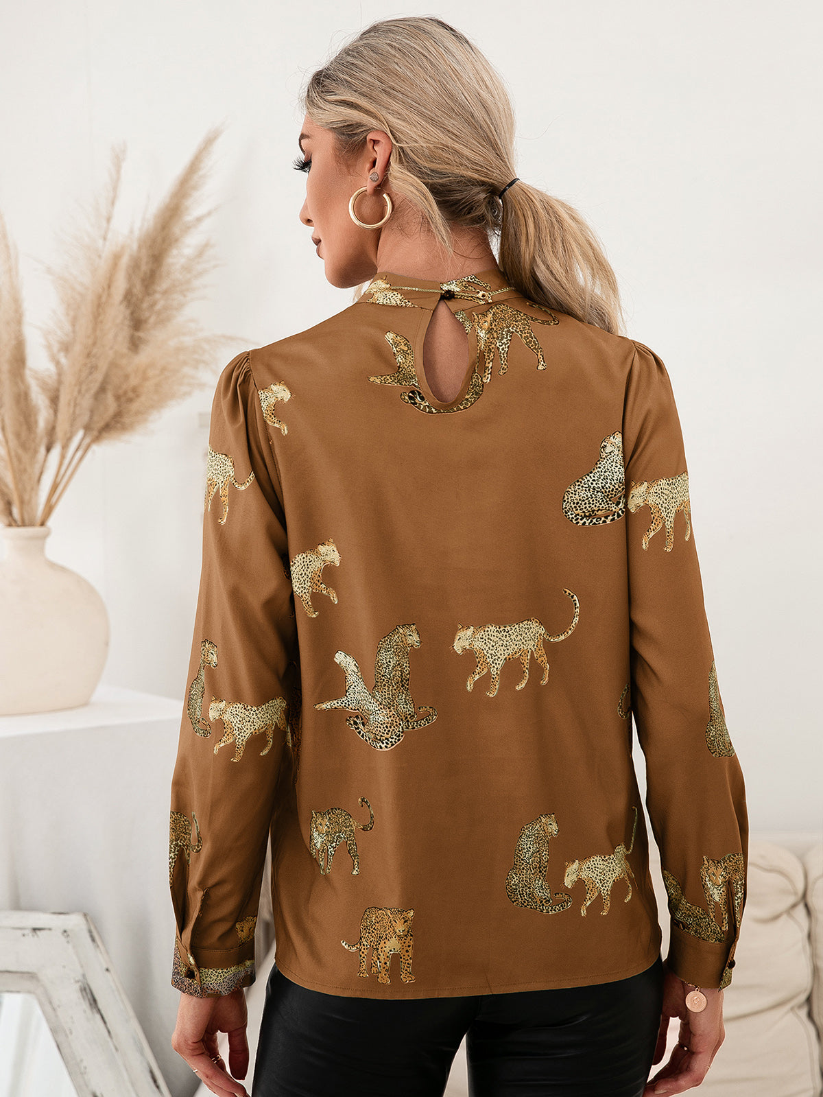Fifi Leopard Graphic Mock Neck Puff Sleeve Blouse (Copy)
