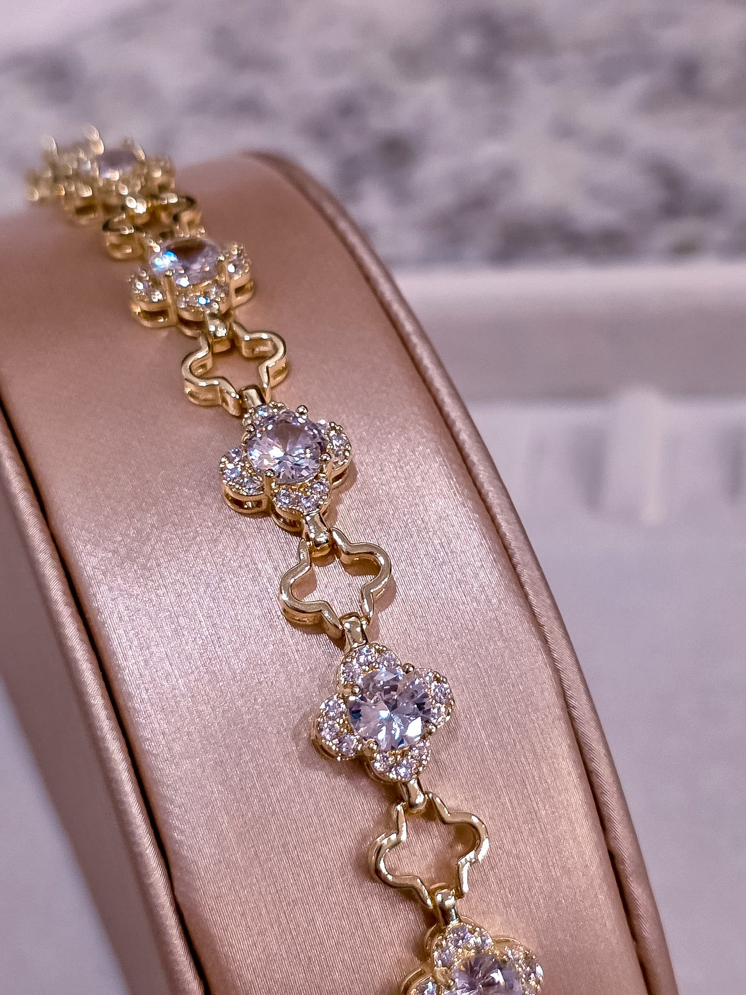 Luxe Gold Collection Bracelet 