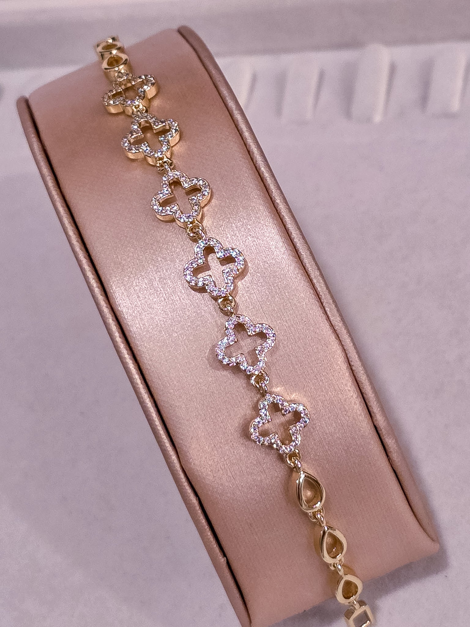 Luxe Gold Collection Bracelet 