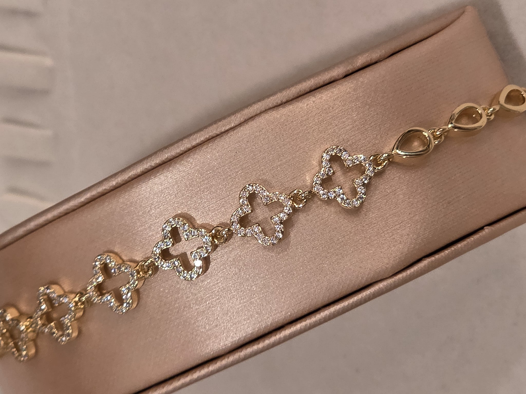 Luxe Gold Collection Bracelet 