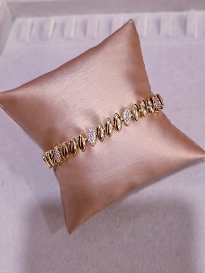 Luxe Gold Collection Bracelet 