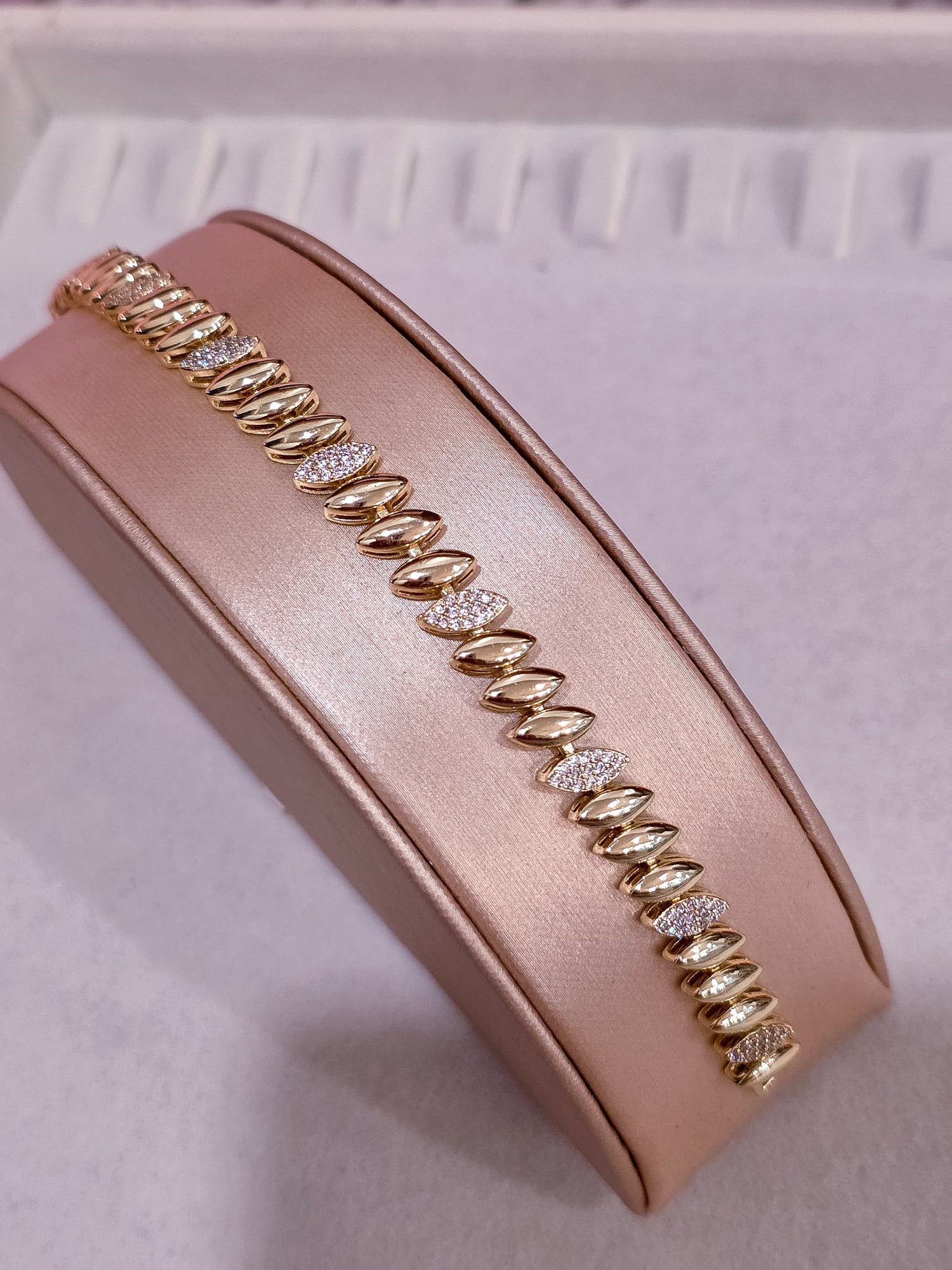 Luxe Gold Collection Bracelet 