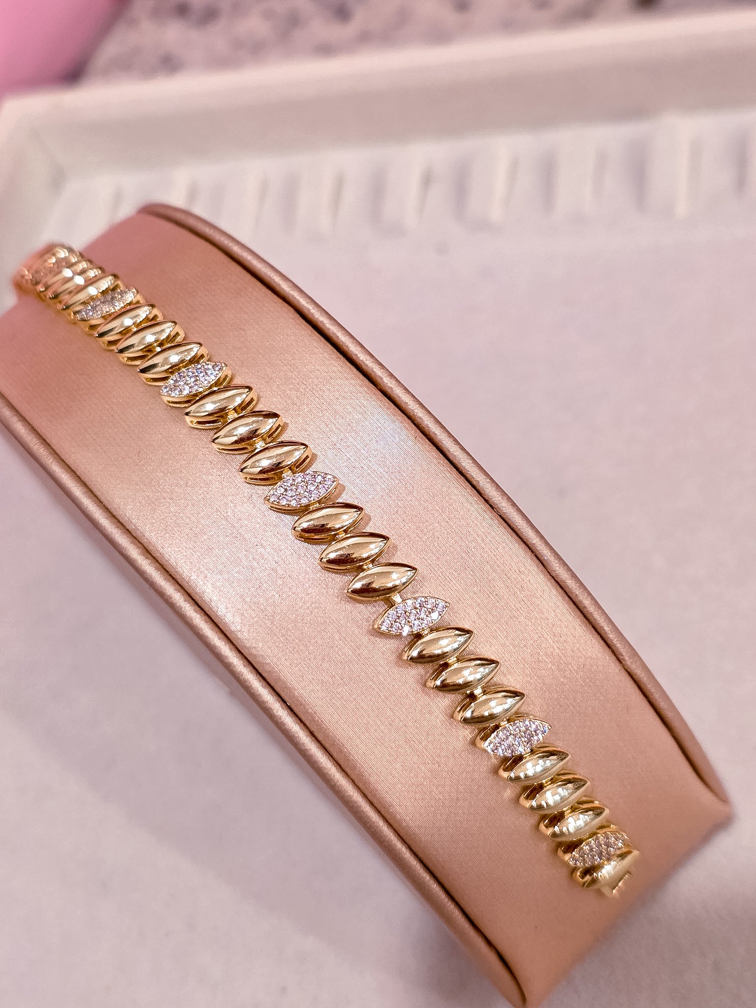 Luxe Gold Collection Bracelet 
