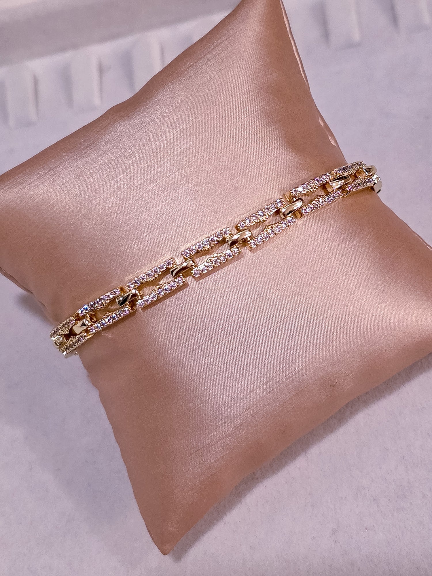 Luxe Gold Collection Bracelet 