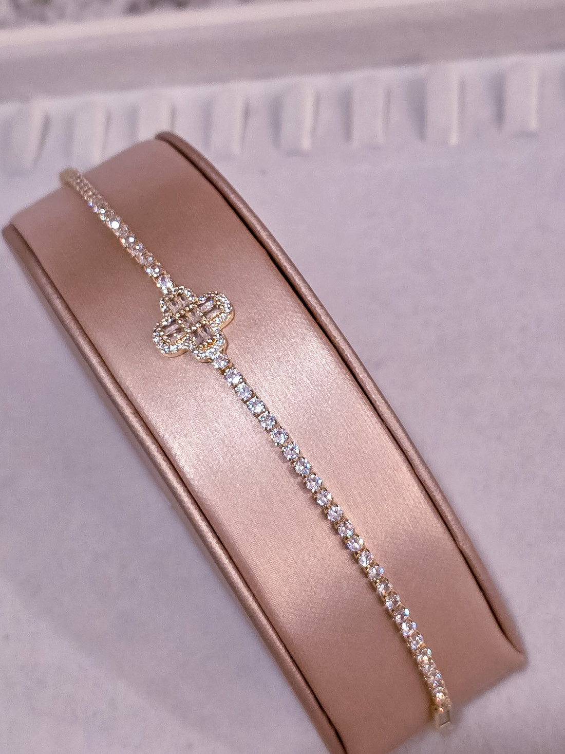 Luxe Gold Collection Bracelet 