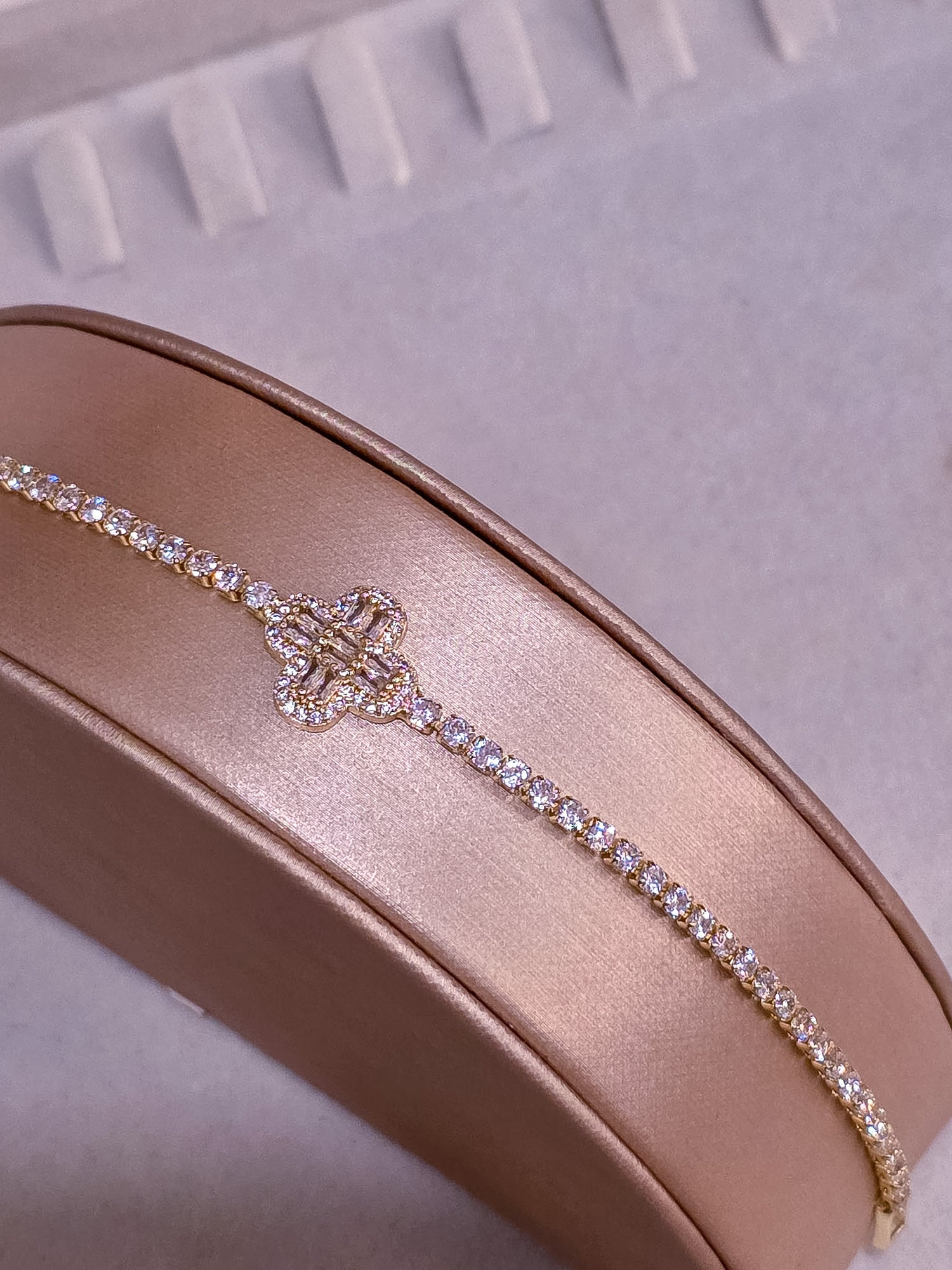 Luxe Gold Collection Bracelet 