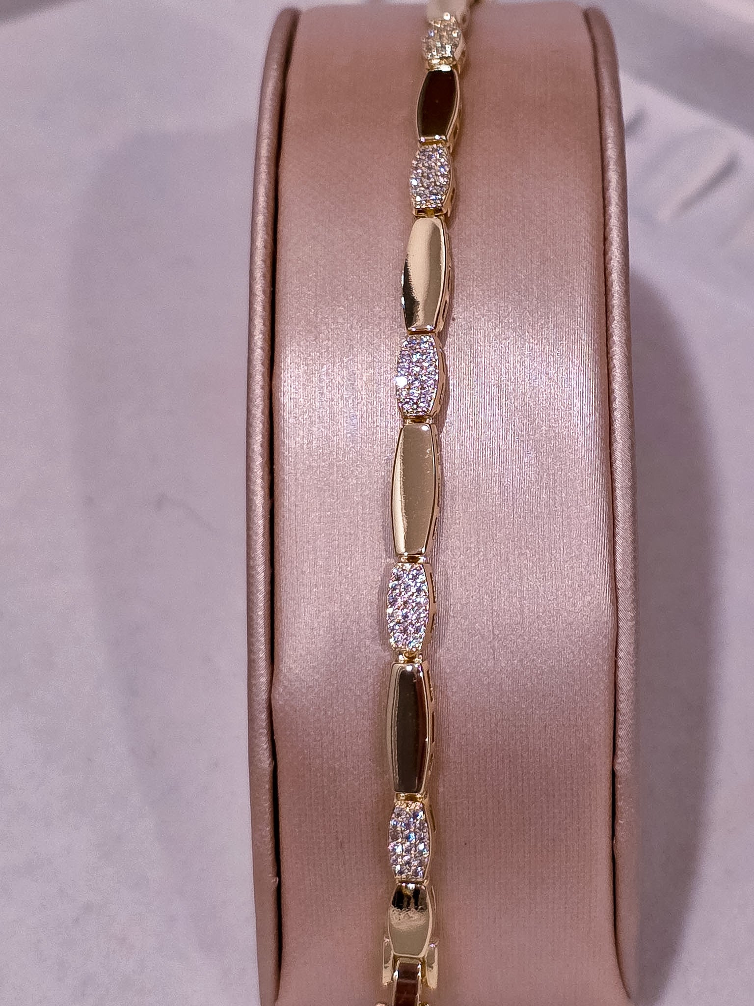 Luxe Gold Collection Bracelet 