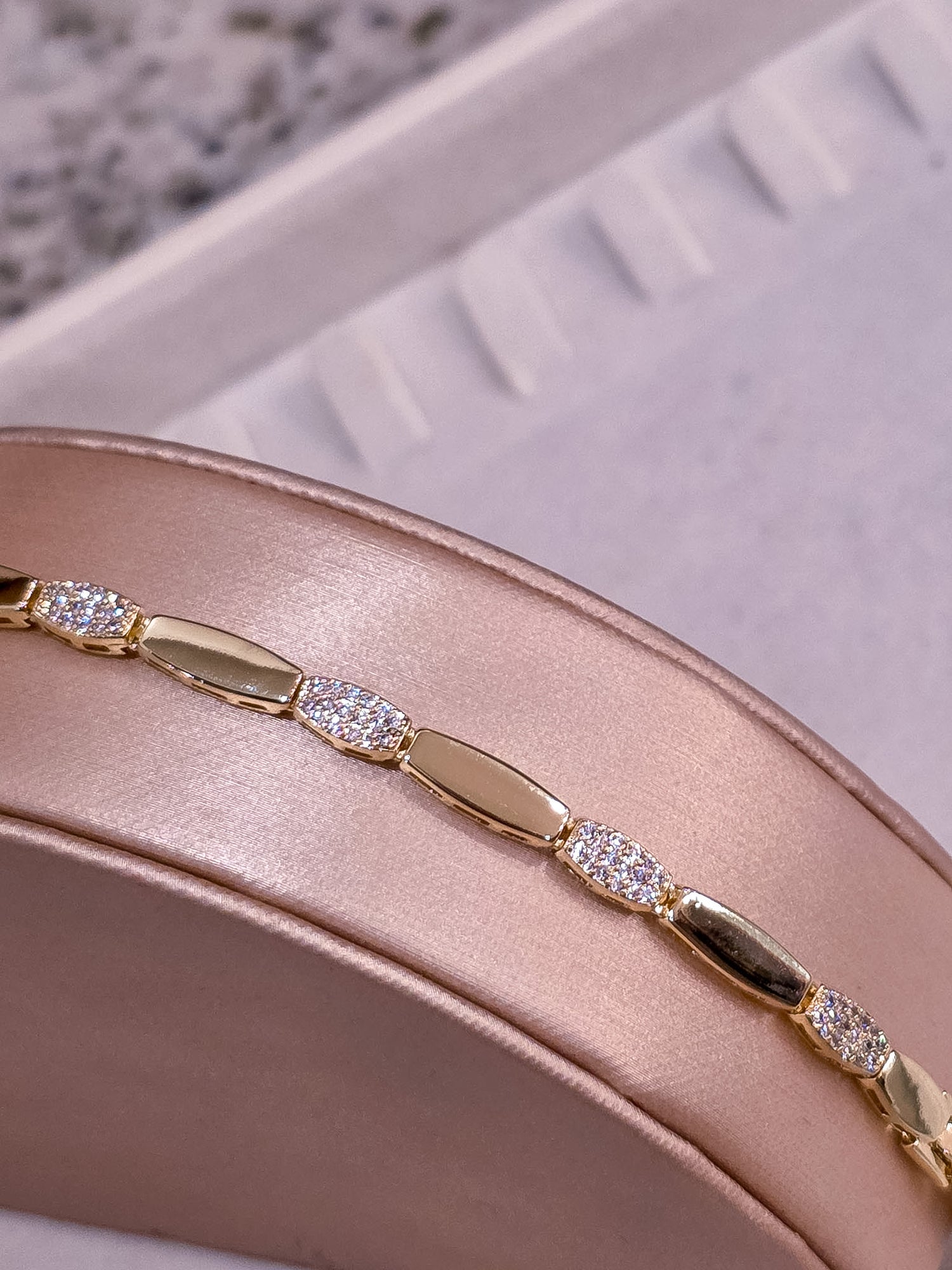 Luxe Gold Collection Bracelet 