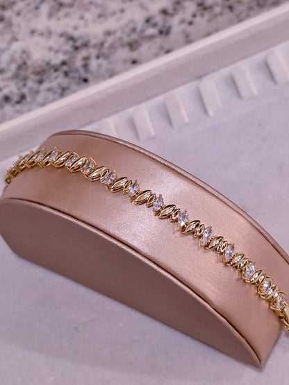Luxe Gold Collection Bracelet 