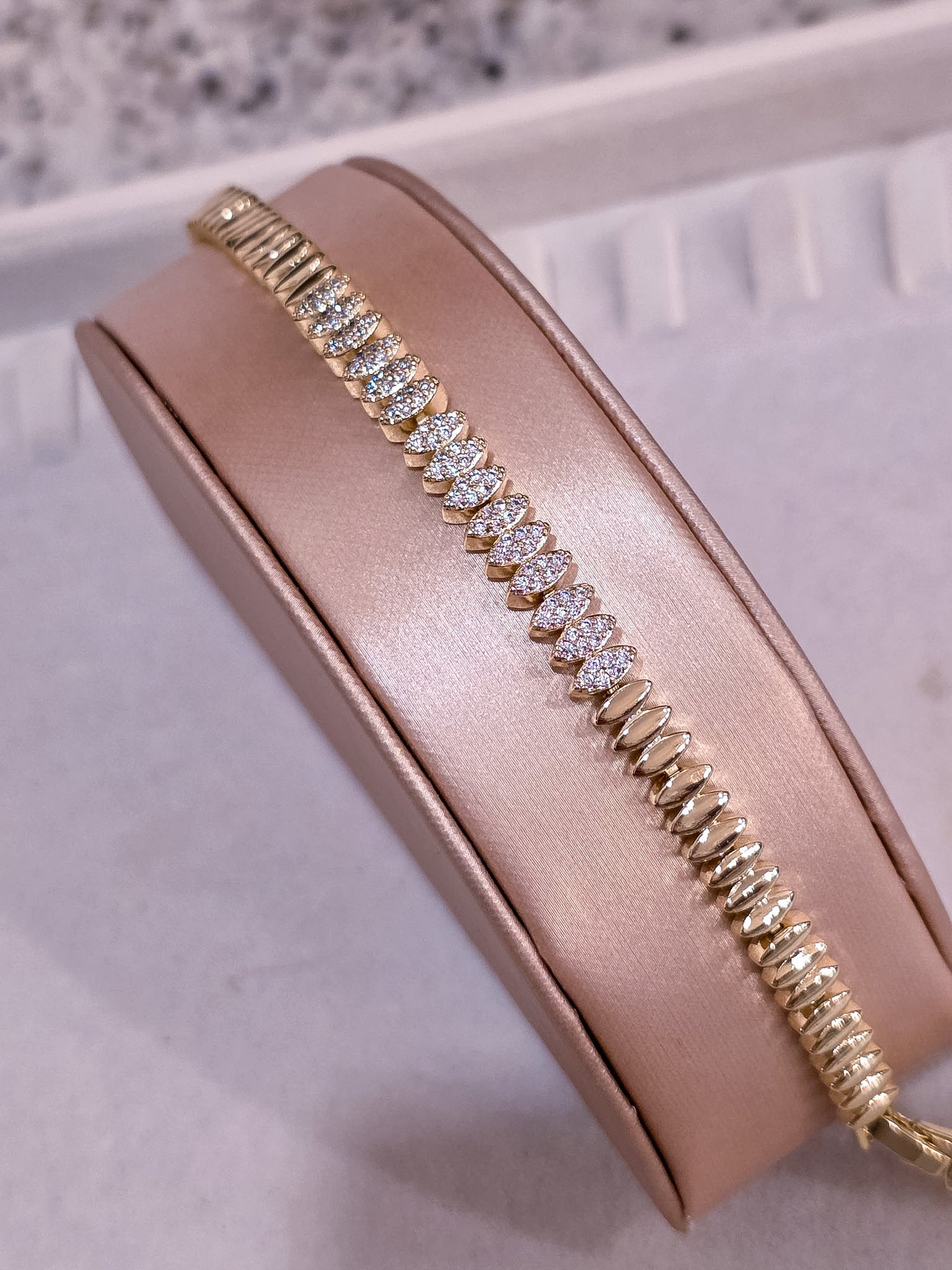Luxe Gold Collection Bracelet 