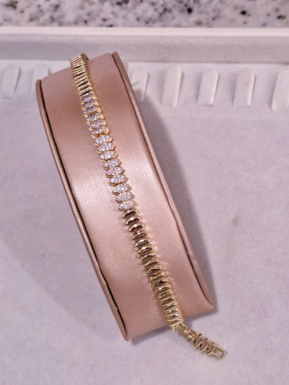 Luxe Gold Collection Bracelet 