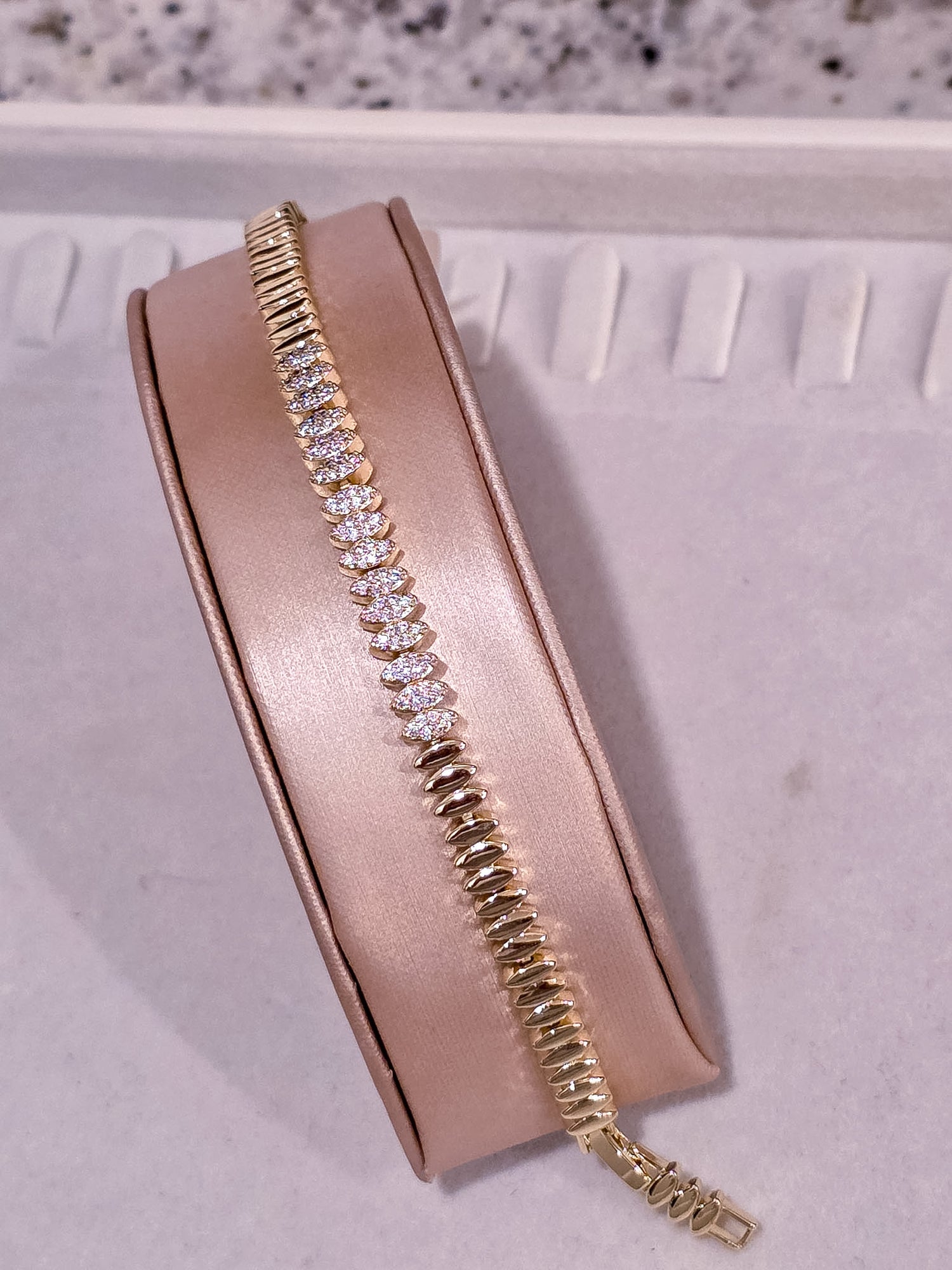 Luxe Gold Collection Bracelet 