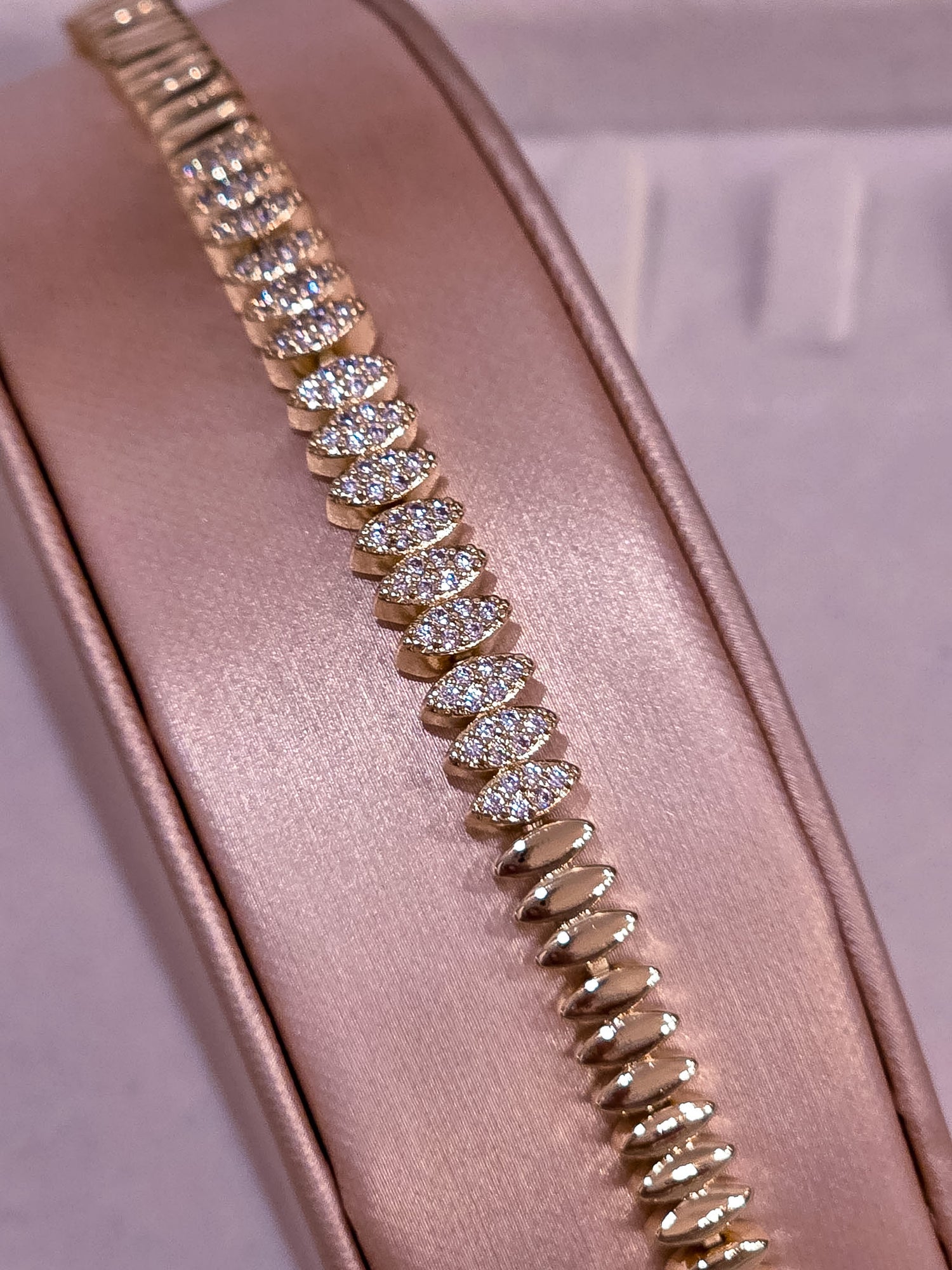 Luxe Gold Collection Bracelet 