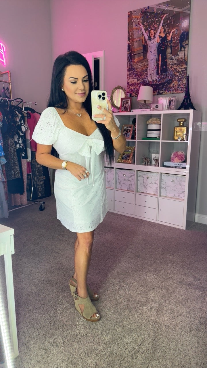 Mae Bow Detail Eyelet Puff Sleeve Dress (Copy)