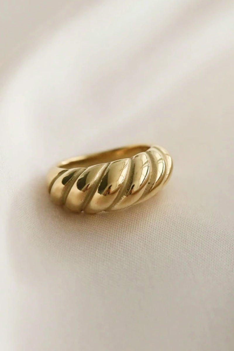 Gold Twisted Ring (Copy)