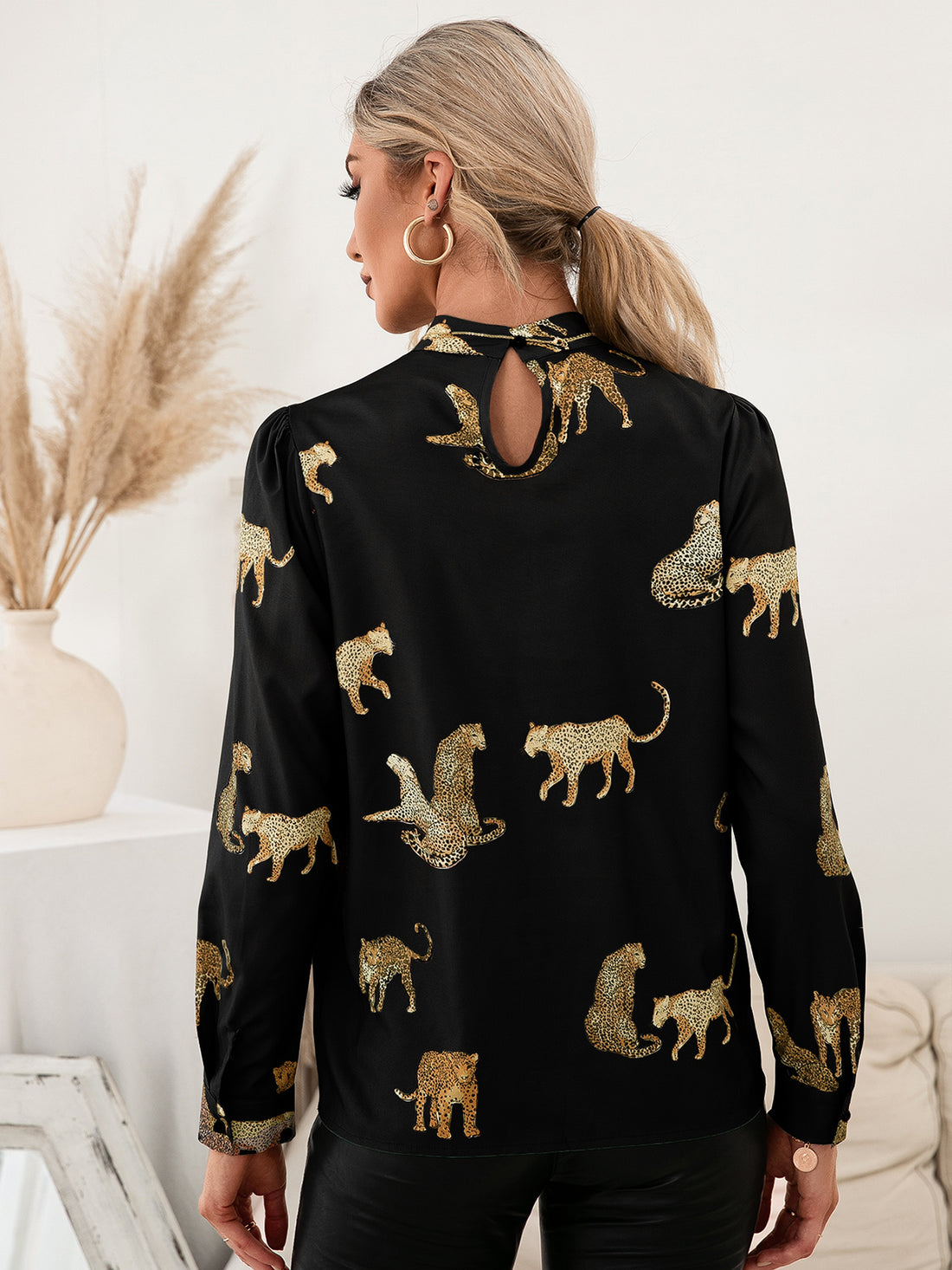 Fifi Leopard Graphic Mock Neck Puff Sleeve Blouse (Copy)